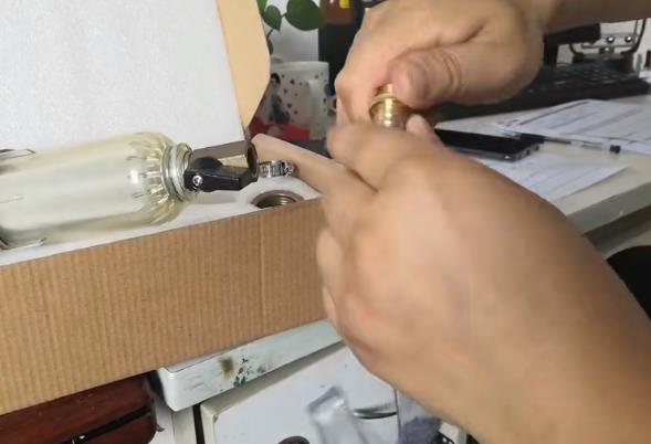 前置過濾器的排污口軟管安裝教學(xué)，很難？3張圖立馬學(xué)會(huì)！